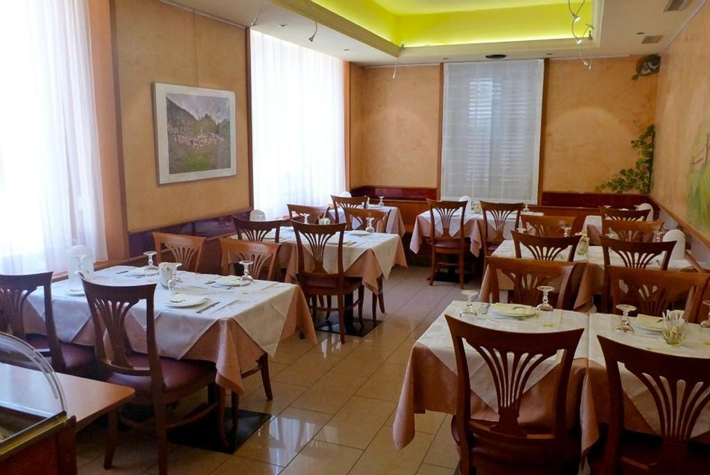 Osteria Leon Doro Hotel Bellinzona Ngoại thất bức ảnh